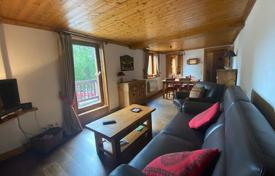 Apartment with a sauna and a garage, 200 meters from the ski slope, Megeve, France for 350,000 €