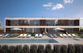 Spacious apartment with a terrace in a prestigious area, Praia da Luz, Faro, Portugal for 320,000 €