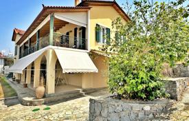Spacious furnished villa with a pool in Kalamata, Peloponnese, Greece for 420,000 €