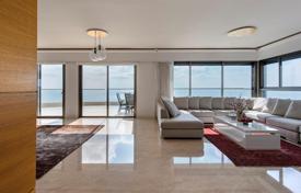 Penthouse in Netanya on Baruch Ram street with sea view for 3,084,000 €