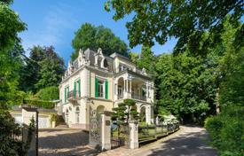 Exclusive historic villa with a garden, a garage and an elevator in a luxury area, in the center of Baden-Baden, Germany for 5,500,000 €