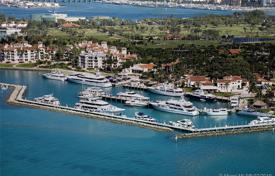 Renovated seven-room apartment on the first line from the ocean in Fisher Island, Florida, USA for 7,821,000 €