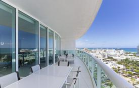 Fully equipped penthouse step away from the beach, Miami Beach, Florida, USA for 1,837,000 €
