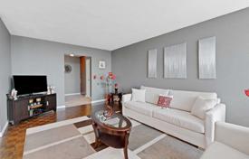 Apartment – Emmett Avenue, Toronto, Ontario,  Canada for C$704,000