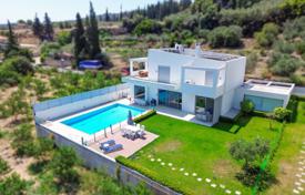 Three-storey furnished villa with a pool, a parking, a gym and a beautiful view in Xylokastro, Peloponnese, Greece for 680,000 €