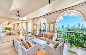 Luxury penthouse in a classic style just a step away from the ocean, Miami Beach, Florida, USA for 11,877,000 €