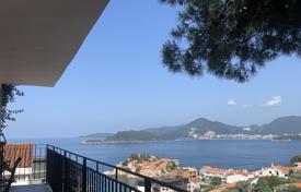 Three-bedroom apartment overlooking the island of Sveti Stefan, Budva, Montenegro for 350,000 €