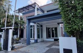 5 bed House in the gallery house ladprao 1 Chomphon Sub District for $563,000