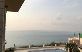 Huge seafront villa in Istanbul on Marmara Sea coast, with a swimming pool, big garden, covered parking, on a plot of 2200 m² for $5,268,000
