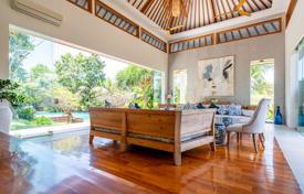 Gorgeous Modern Tropical Villa in Favorite Area of Canggu Pererenan for 1,375,000 €
