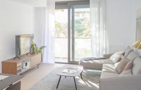 Three-bedroom apartment in a new complex, Barcelona, Spain for 663,000 €