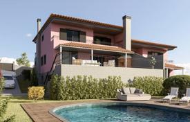 Two new villas in Funchal, Madeira, Portugal for 460,000 €