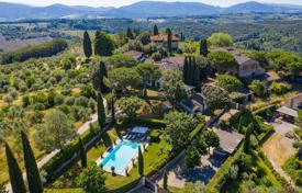Luxury property for sale near Florence for 4,000,000 €